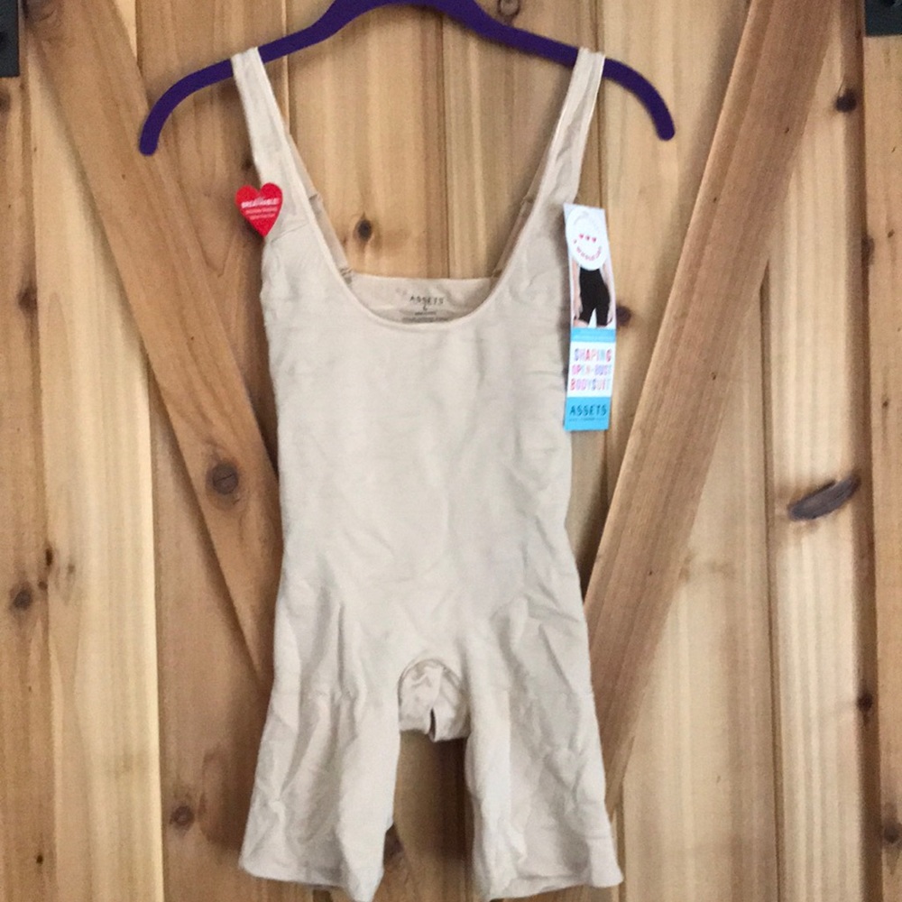 ASSETS Open Bust Body Suit Spanx, L.